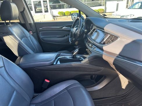 Used 2019 Buick Enclave Premium w/ Experience Buick Package AWD/4WD image 18