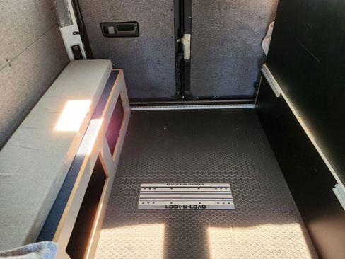 Used 2006 Dodge Sprinter 2500 w/ PWR Convenience Group RWD image 46