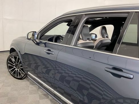 Certified 2025 Volvo XC90 B6 Ultra w/ Protection Package Premier AWD/4WD image 39