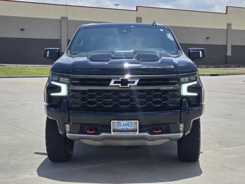 Used 2024 Chevrolet Silverado 1500 ZR2 w/ Technology Package AWD/4WD image 2