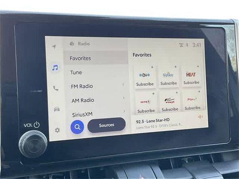 Used 2025 Toyota RAV4 XLE image 21