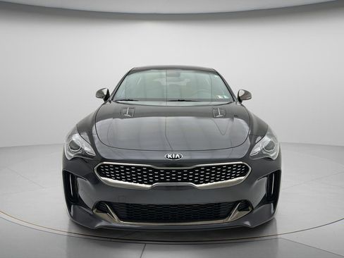Used 2020 Kia Stinger GT-Line w/ Sun & Sound Package AWD/4WD image 2