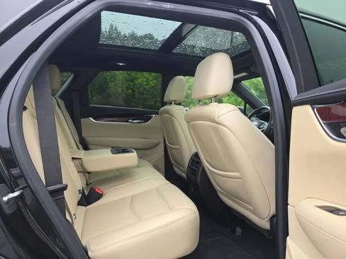 Used 2019 Cadillac XT5 Luxury FWD image 47