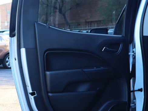 Used 2018 Chevrolet Colorado LT RWD image 32