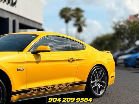 Used 2017 Ford Mustang GT RWD image 3