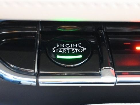 Used 2023 Lincoln Nautilus Reserve w/ Equipment Group 201A image 33