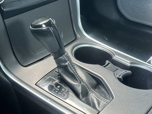 Certified 2017 Toyota Camry SE FWD image 25