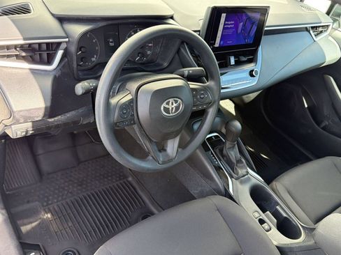 Used 2024 Toyota Corolla LE FWD image 4
