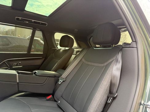 New 2025 Land Rover Range Rover SE image 13