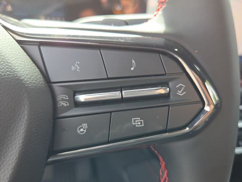 New 2026 Chevrolet Traverse RS w/ LPO, Floor Liner Package FWD image 26