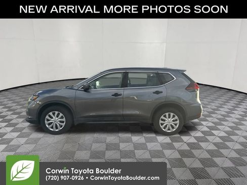 Used 2018 Nissan Rogue S AWD/4WD image 4