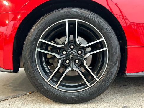 Used 2020 Ford Mustang Premium image 22