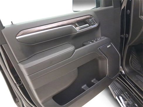 Used 2024 Chevrolet Silverado 1500 LTZ w/ LTZ Premium Package image 13