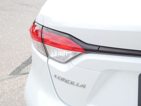 Certified 2025 Toyota Corolla LE FWD image 17