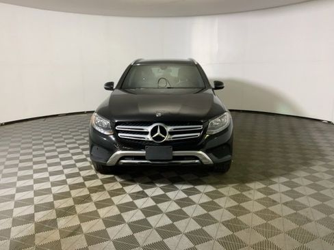 Used 2018 Mercedes-Benz GLC 300 4MATIC image 2