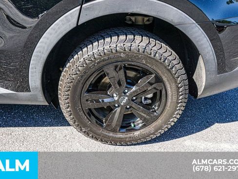 Used 2023 Kia Sorento LX FWD image 17