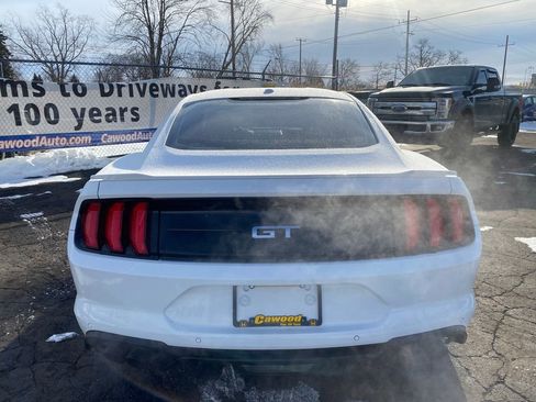 Used 2019 Ford Mustang GT Premium w/ Equipment Group 401A image 3