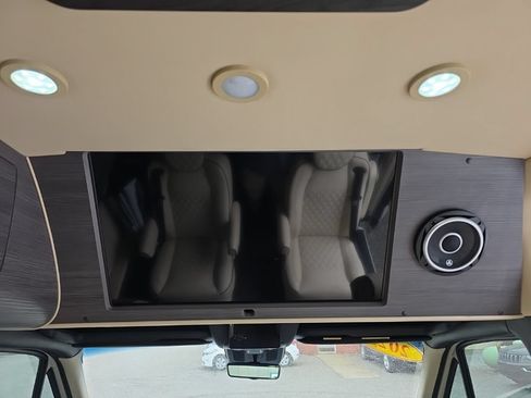 Used 2024 Mercedes-Benz Sprinter 3500 image 29