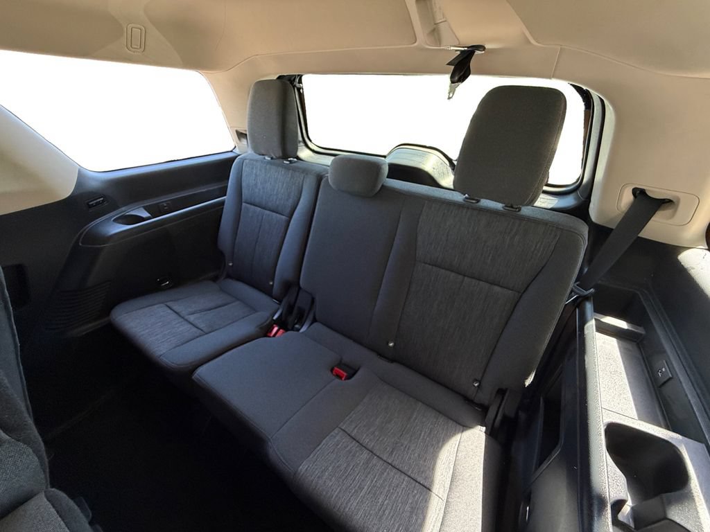 Used 2023 Ford Expedition XLT AWD/4WD image 24