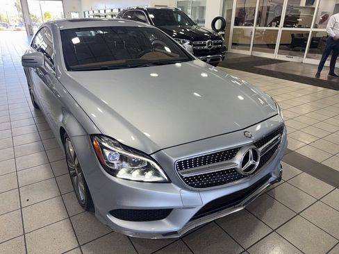 Used 2016 Mercedes-Benz CLS 400 image 2