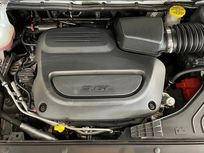 Used 2026 Chrysler Pacifica Select FWD image 27