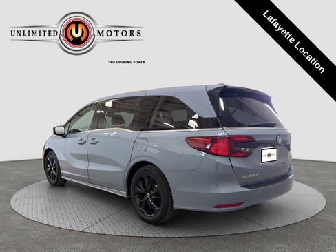 Used 2023 Honda Odyssey Sport image 3