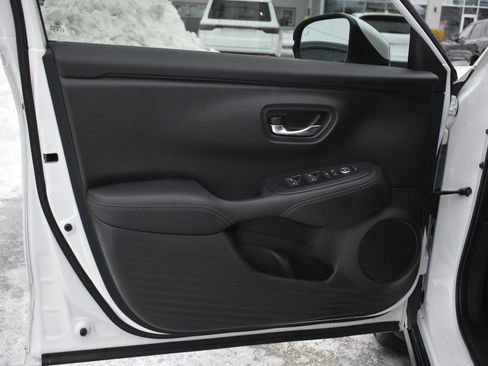 Used 2025 Honda HR-V EX-L image 13