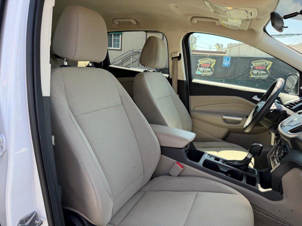 Used 2017 Ford Escape SE AWD/4WD image 22