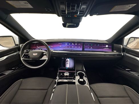 New 2025 Cadillac Escalade ESV Sport w/ Touring Package image 24