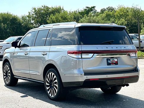 Used 2022 Lincoln Navigator Black Label AWD/4WD image 13