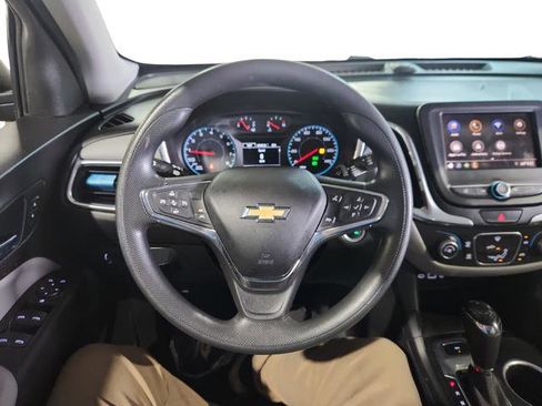 Used 2017 Chevrolet Equinox LT w/ Midnight Edition FWD image 11