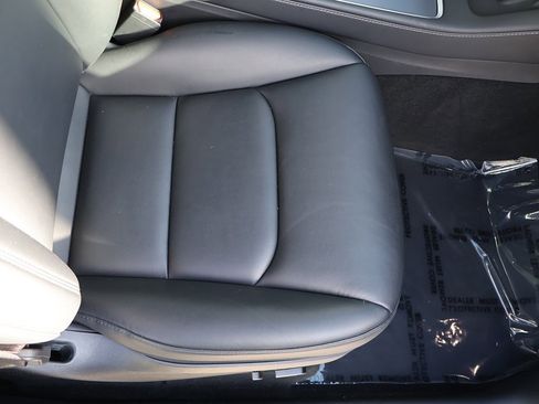 Used 2024 Tesla Model Y Long Range image 31