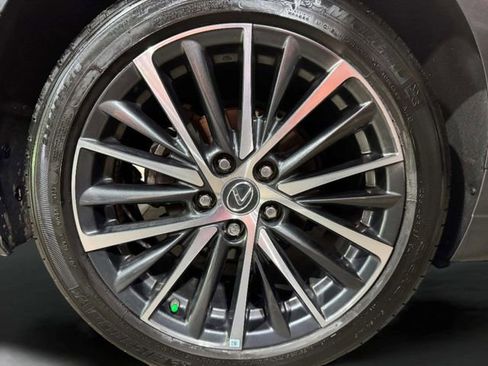 Used 2024 Lexus ES 250 w/ Premium Package AWD/4WD image 33