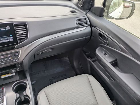Used 2023 Honda Passport EX-L image 16
