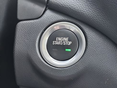 Used 2022 Chevrolet Equinox LT image 23