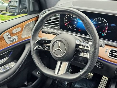 Certified 2025 Mercedes-Benz GLS 450 4MATIC image 30