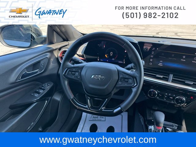 Used 2024 Chevrolet Trax RS w/ Sunroof Package FWD image 23