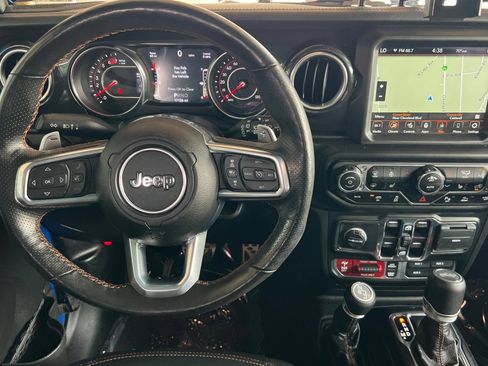 Used 2022 Jeep Wrangler Unlimited Rubicon AWD/4WD image 14