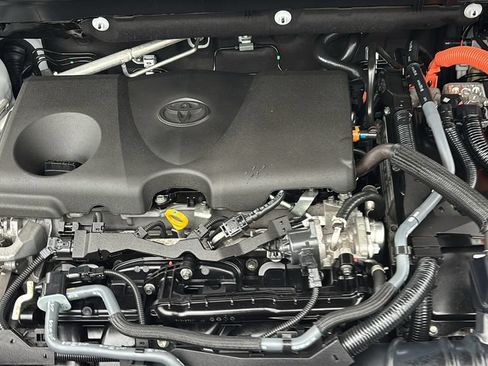 Used 2025 Toyota RAV4 LE AWD/4WD image 30