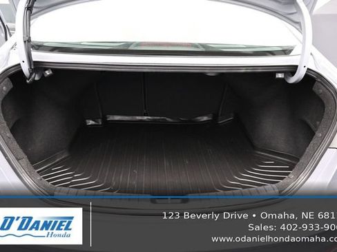 Used 2017 Hyundai Elantra Limited w/ Limited Ultimate Package 09 FWD image 37
