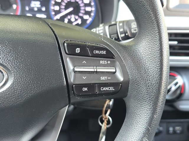 Used 2020 Hyundai Kona SE w/ Cargo Package FWD image 35