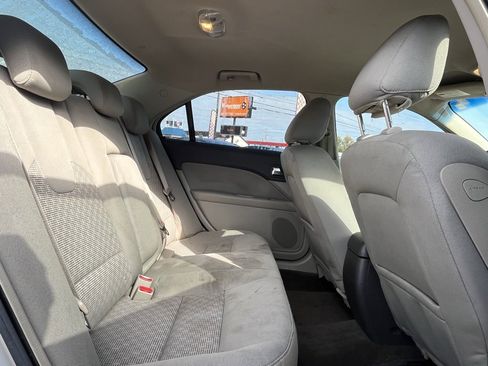 Used 2010 Ford Fusion SE image 18