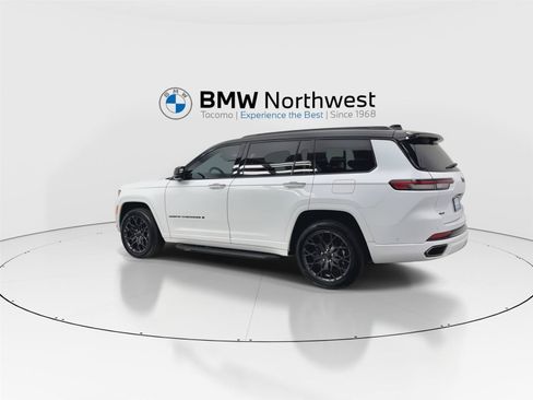 Used 2023 Jeep Grand Cherokee L Summit AWD/4WD image 12