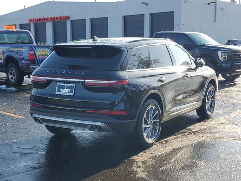 New 2026 Lincoln Corsair Premiere image 4