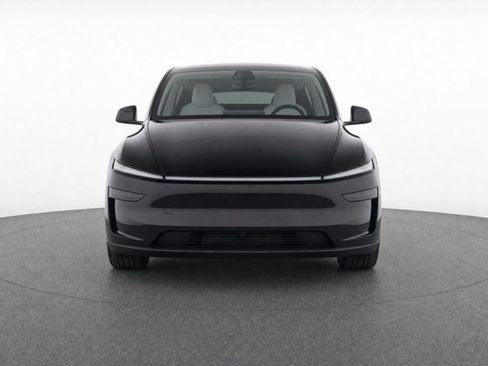 Used 2026 Tesla Model Y Long Range AWD/4WD image 5
