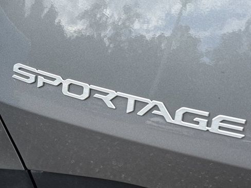 Used 2023 Kia Sportage LX FWD image 10