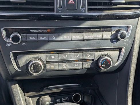 Used 2020 Kia Optima S w/ S Panoramic Sunroof Package image 30