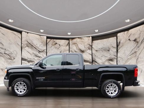 Used 2015 GMC Sierra 1500 SLE w/ SLE Value Package AWD/4WD image 9