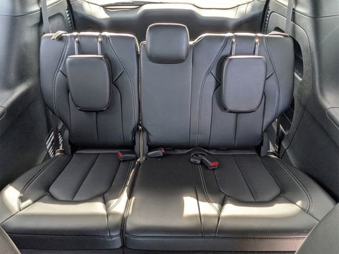 Used 2024 Chrysler Pacifica Touring-L w/ S Appearance Package image 30