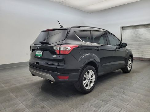 Used 2018 Ford Escape SE w/ SE Sync 3 Package image 9